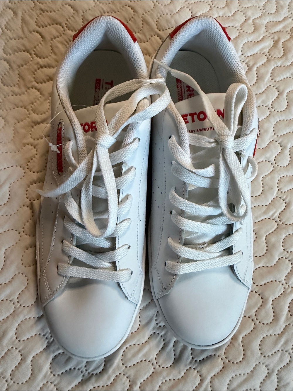 Tretorn Center Court Men’s Sneakers White/Red Classic Leather Design Size 9M NWD